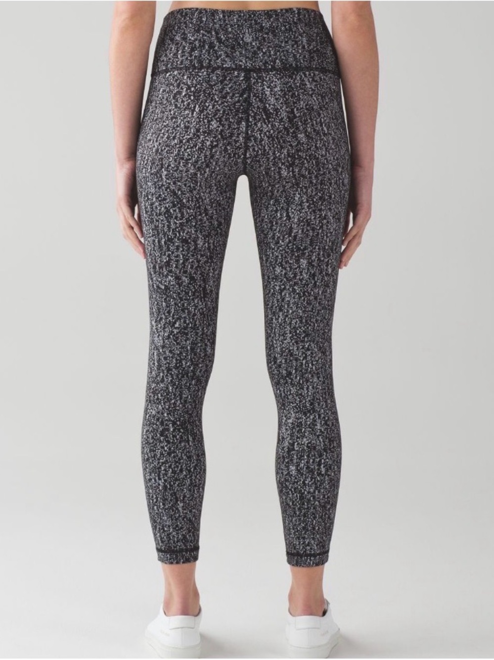Lululemon High Times Leggings ~ 10 ~ Luon Suited Jacquard Black White